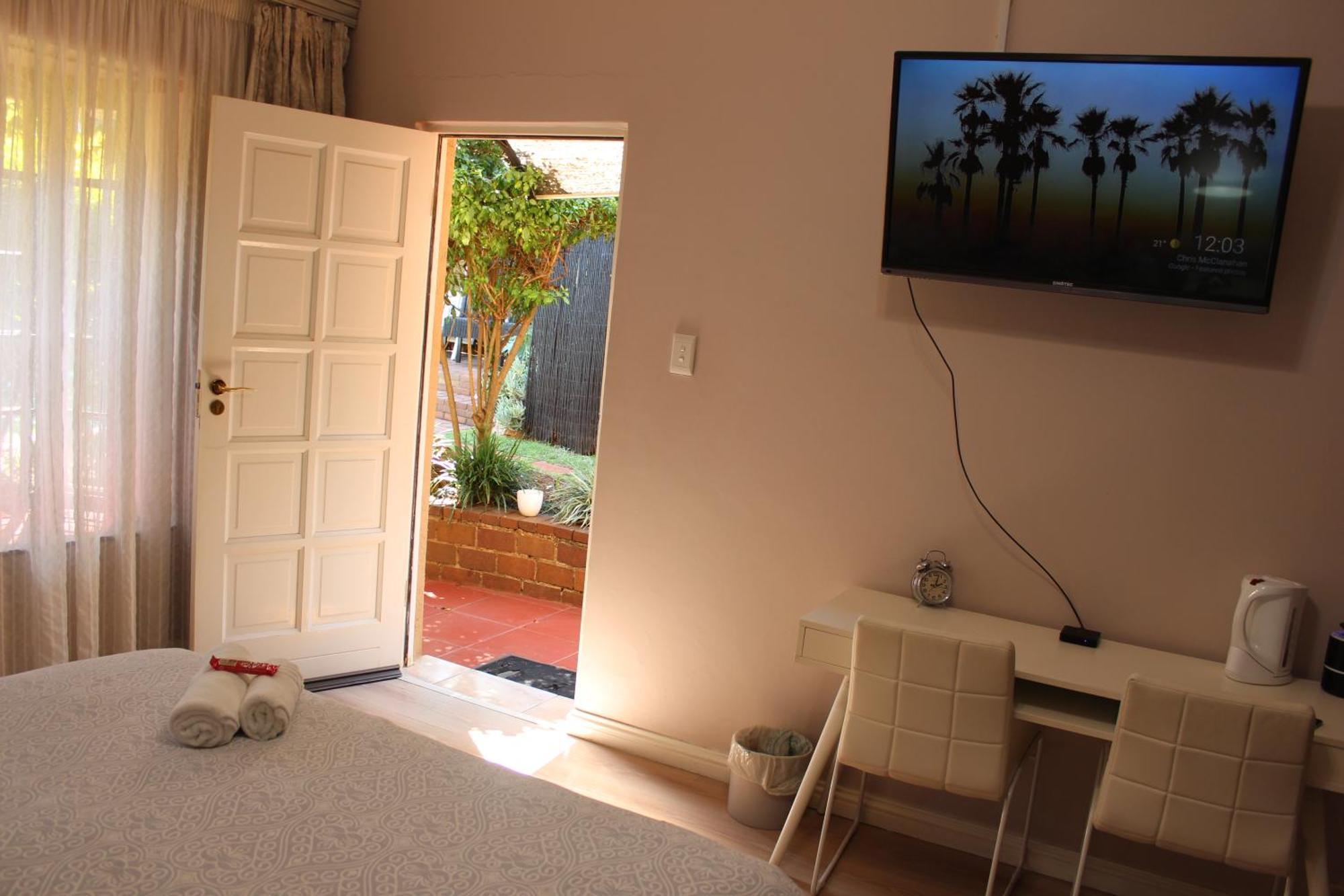 Villa Stella Guest House Эденвейл Экстерьер фото