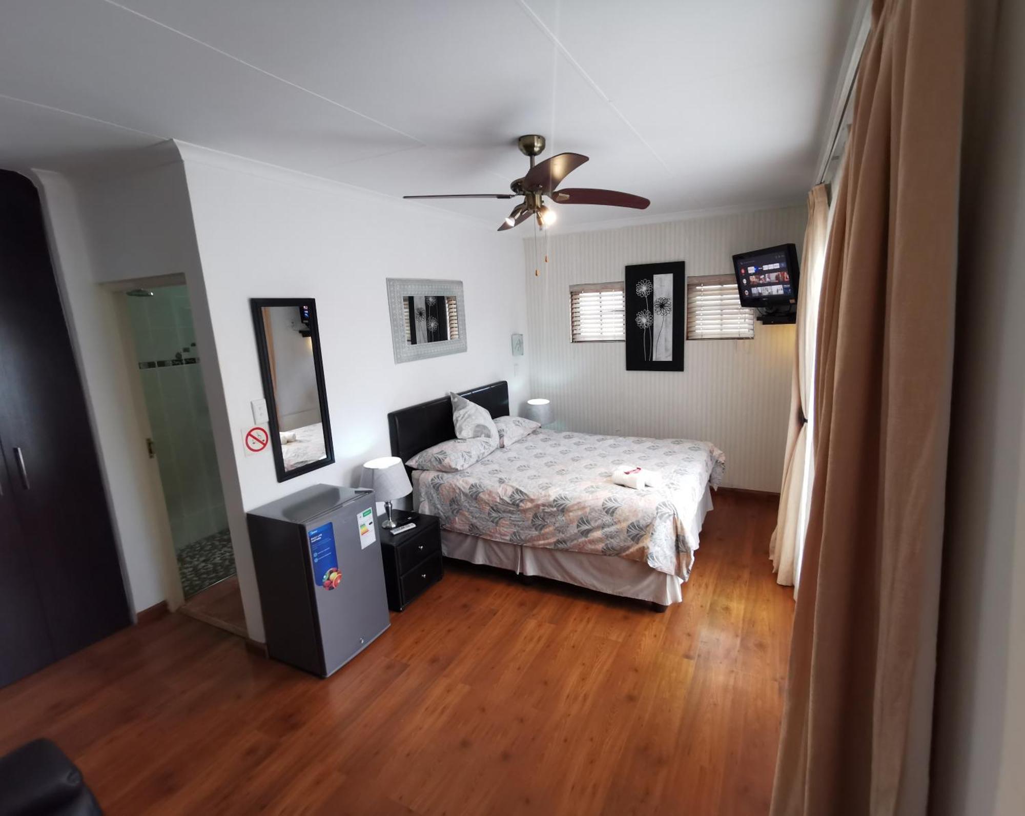 Villa Stella Guest House Эденвейл Экстерьер фото
